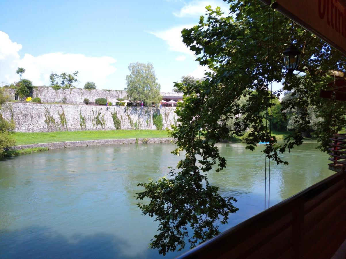 Hotel Vila Vrbas Banja Luka Bagian luar foto